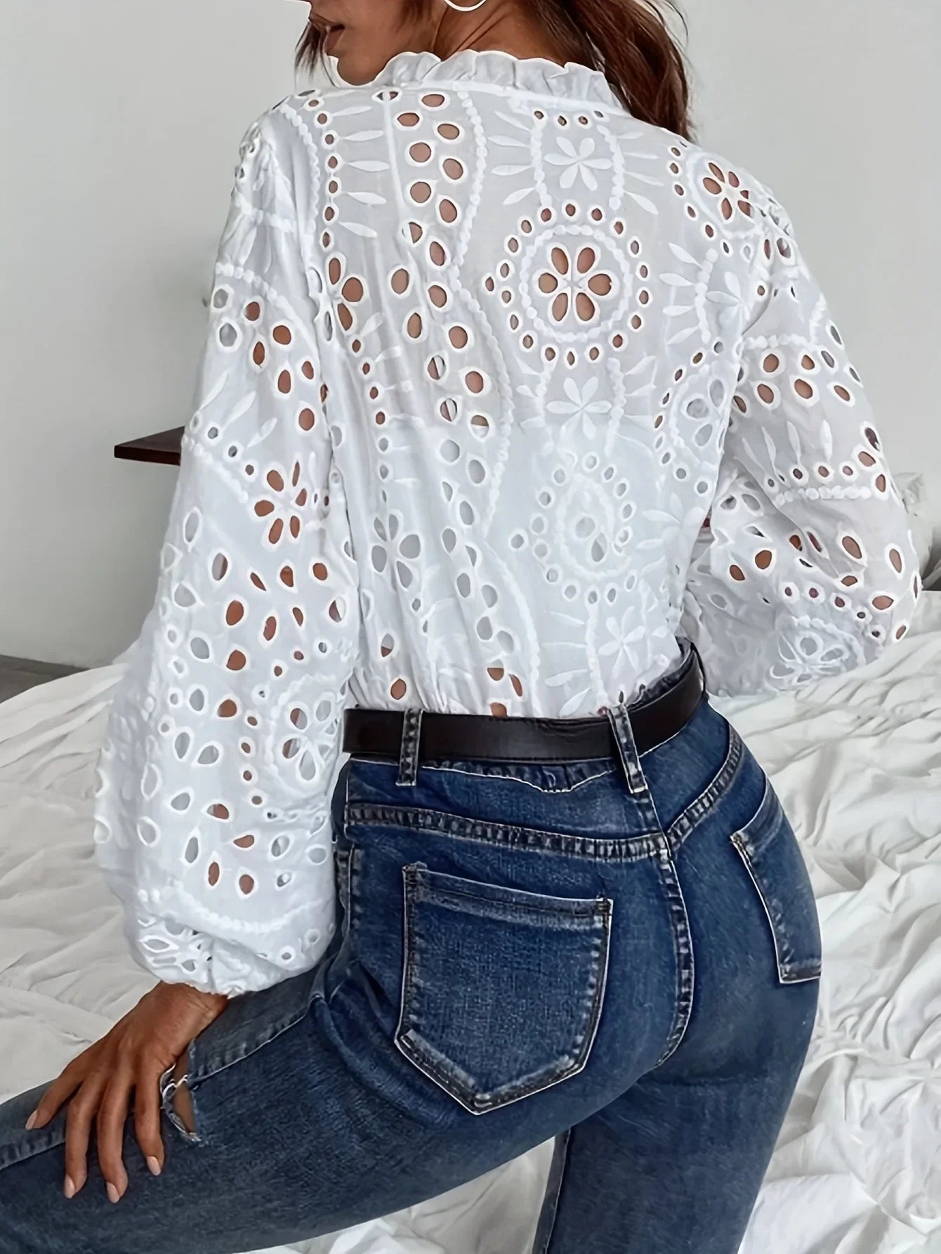 Camisa Feminina Branca Decote V