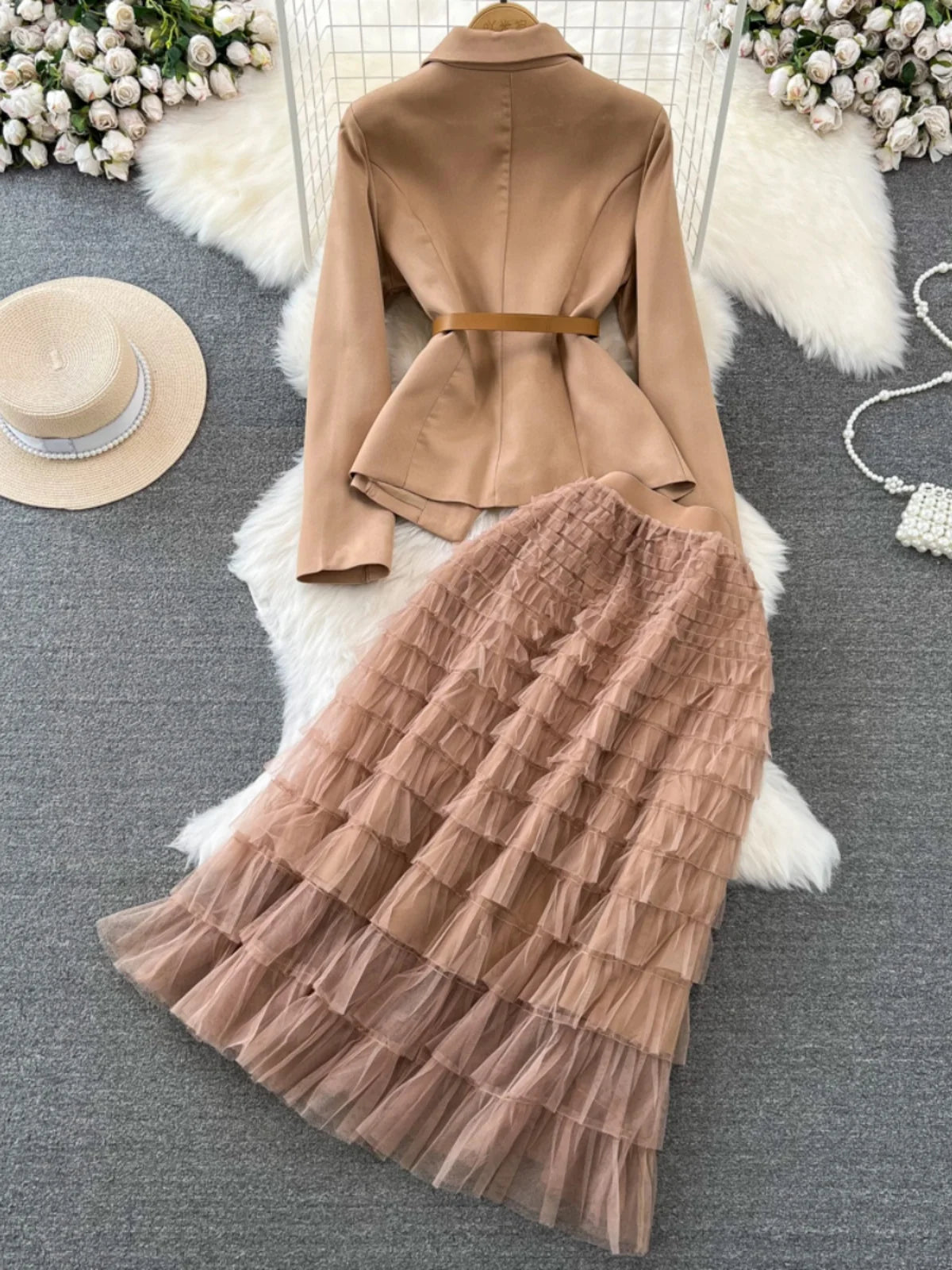 Conjunto de Saia Faionable Cintura Alta em Camadas