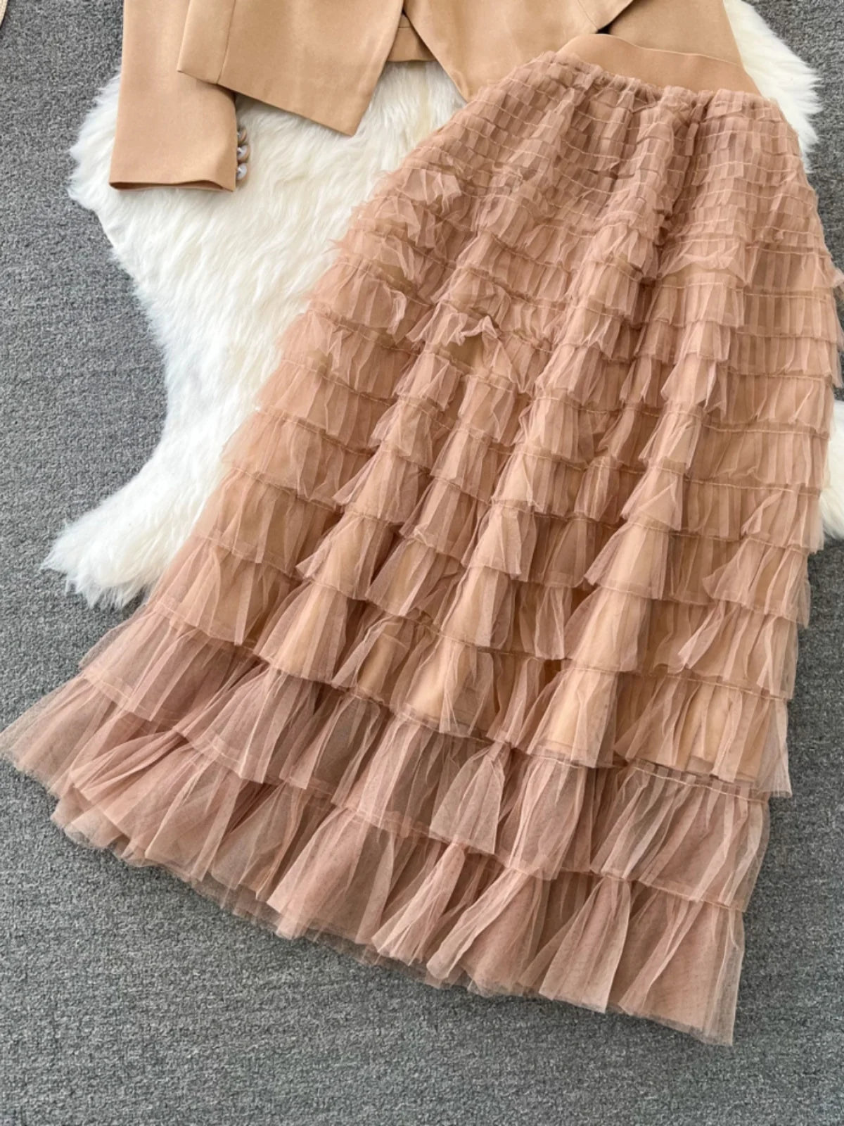 Conjunto de Saia Faionable Cintura Alta em Camadas