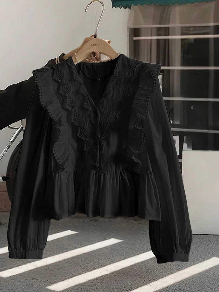 Blusa Casual com Renda e Babados