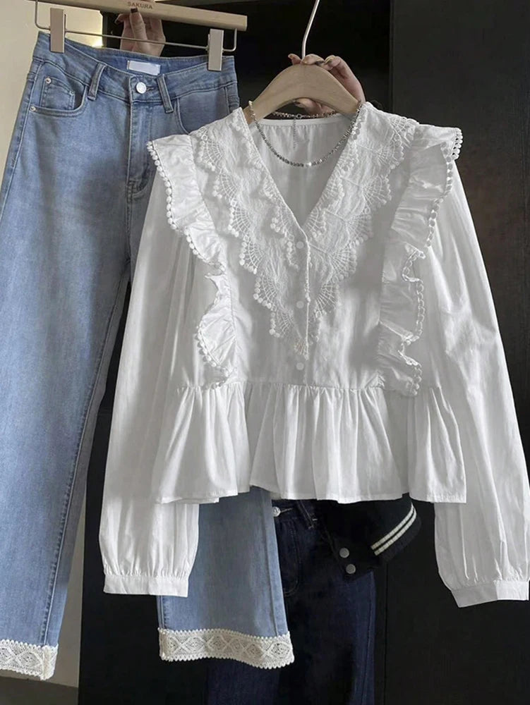 Blusa Casual com Renda e Babados