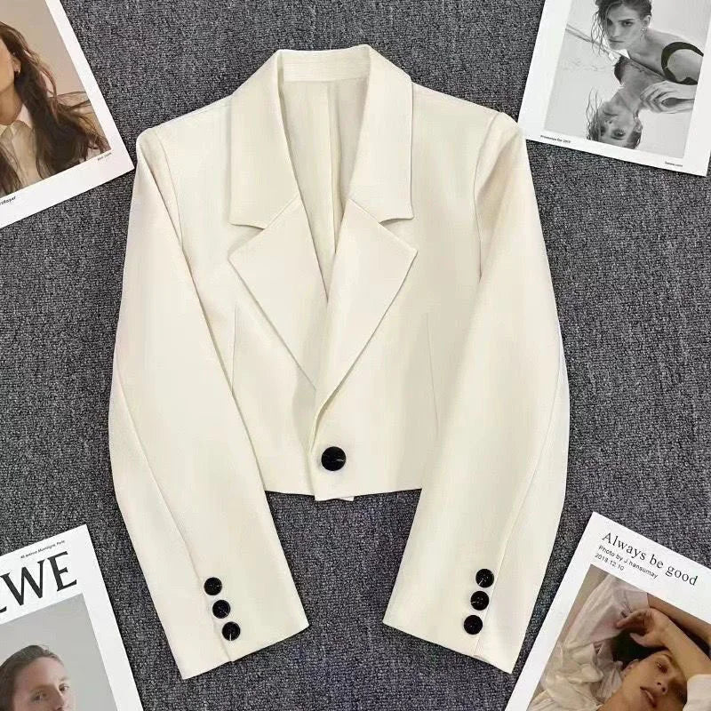 Blazer curto casual e elegante, .