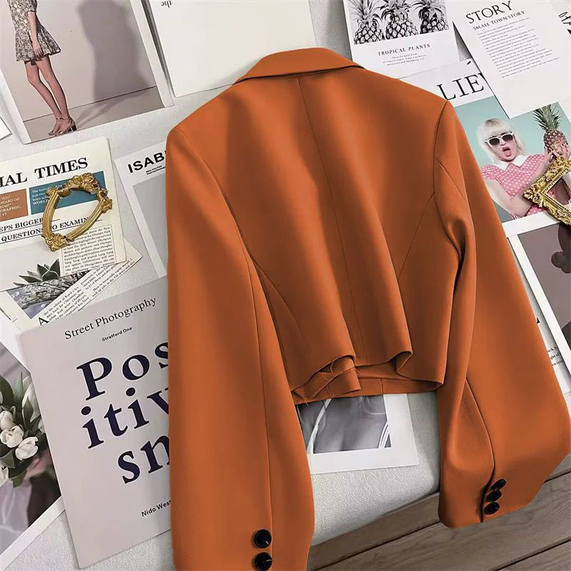 Blazer curto casual e elegante, .