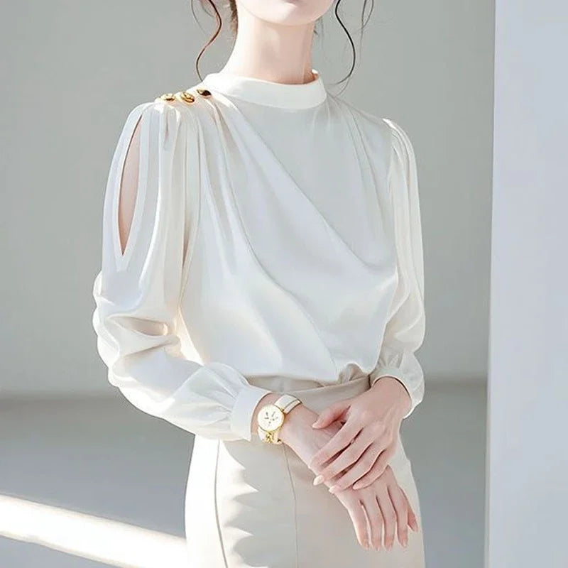 Blusa feminina moderna e sofisticada.